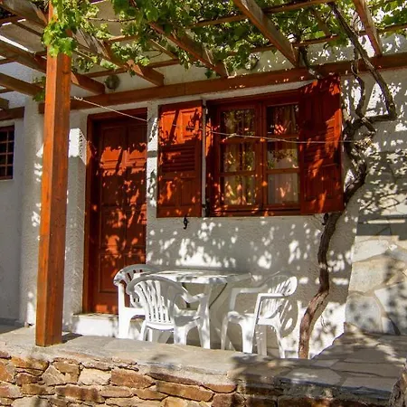 Village Twins 3* Chora