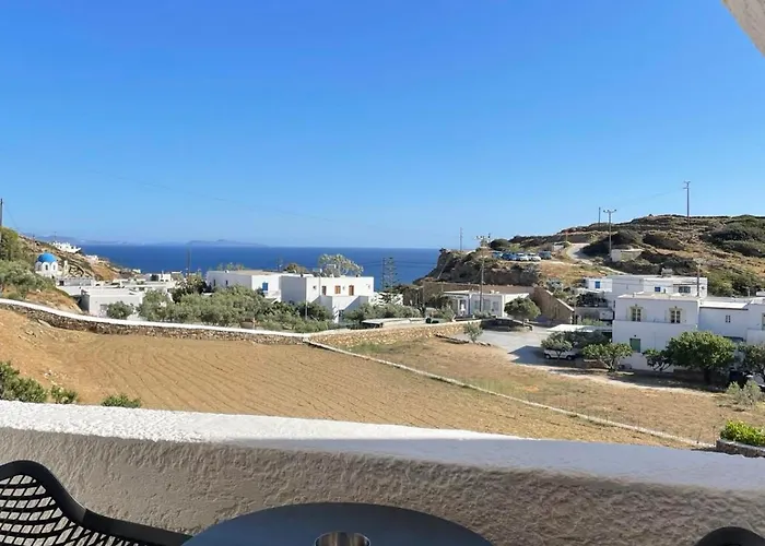 Village Twins Chora (Ios)